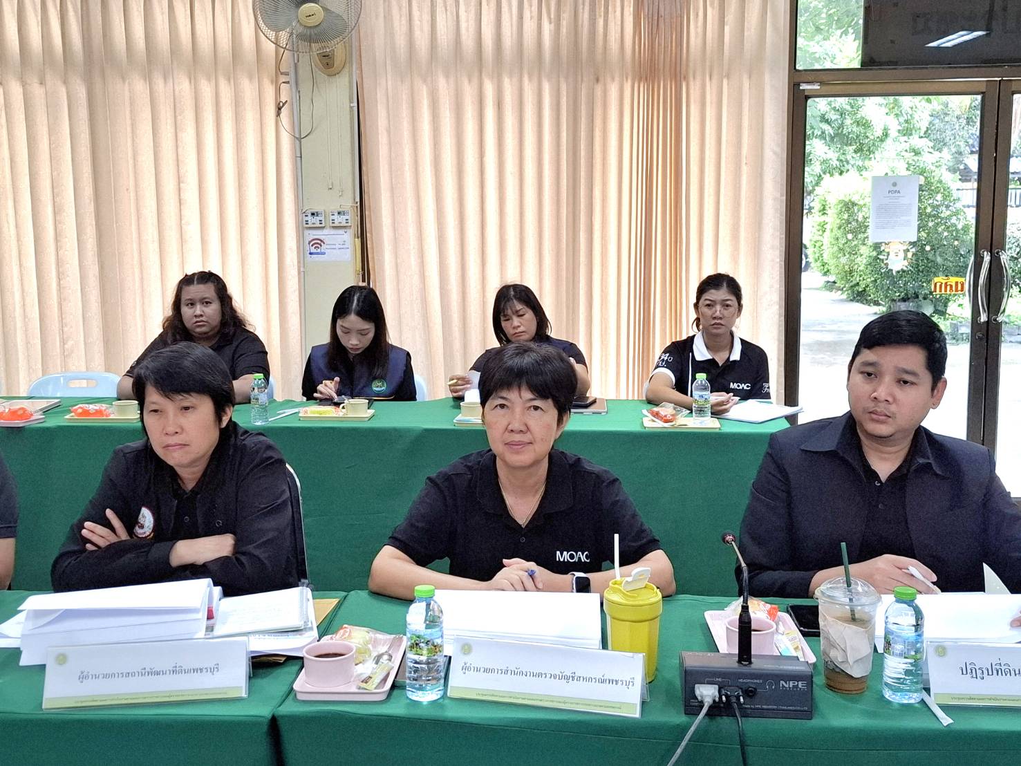 title - ปฏิรูปที่ดินจังหวัดเพชรบุรี พร้อมด้วย เจ้าหน้าที่ ส.ป.ก.เพชรบุรี ร่วมการประชุมตรวจติดตามผลการดำเนินงานตามแผนการตรวจราชการของผู้ตรวจราชการกระทรวงและสหกรณ์ (นางสุวรรณี ศรีสุวรรณ์) ประจำปีงบประมาณ พ.ศ. 2569 รอบที่ 2 เขตตรวจราชการที่ 4